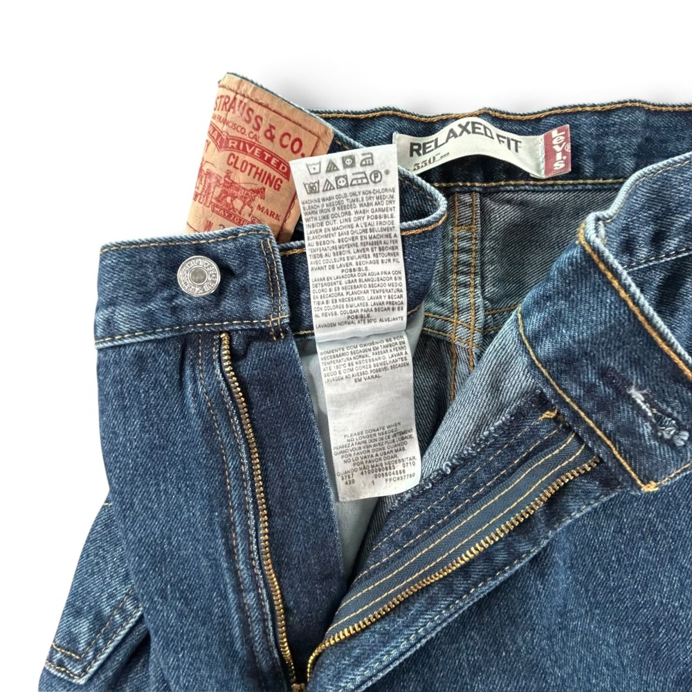 Levis 550 Mens Jeans 36x30 Relaxed Fit Medium Wash Blue 100% Cotton Denim - Picture 8 of 8